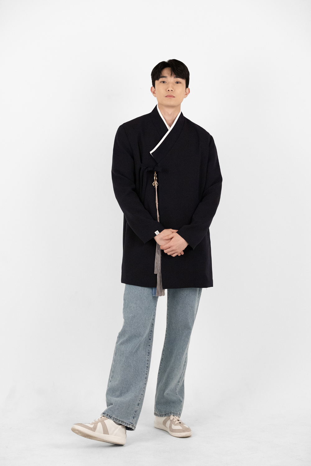 coat model image-S11L14