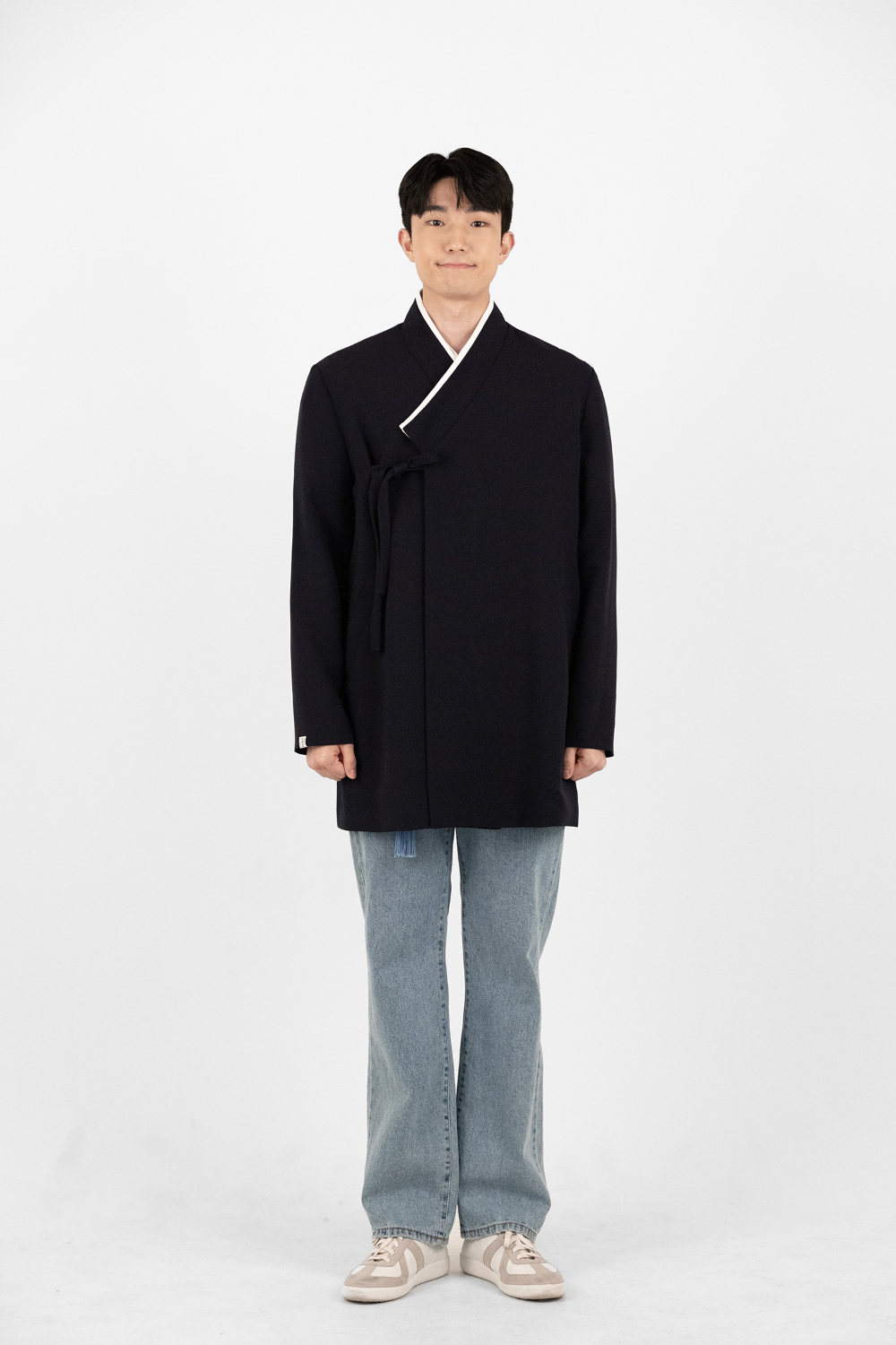 coat model image-S11L11