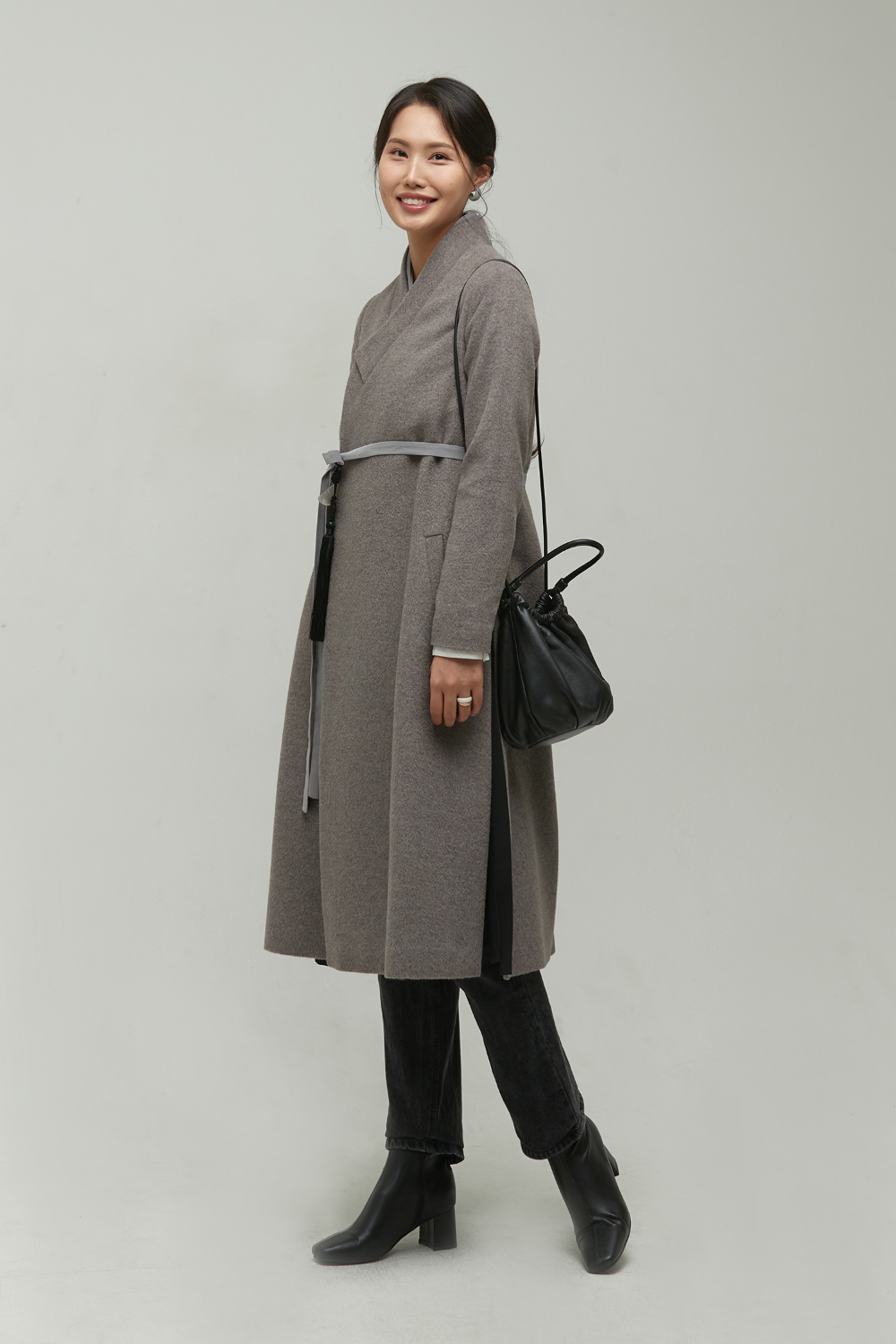 coat model image-S16L4