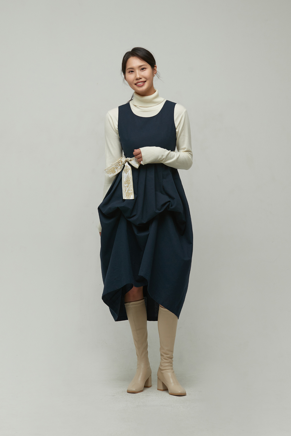 dress model image-S26L2