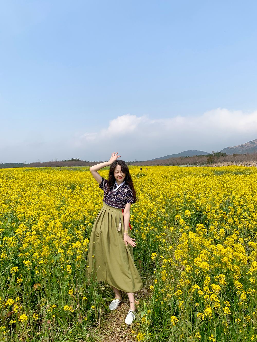 long dress model image-S1L25