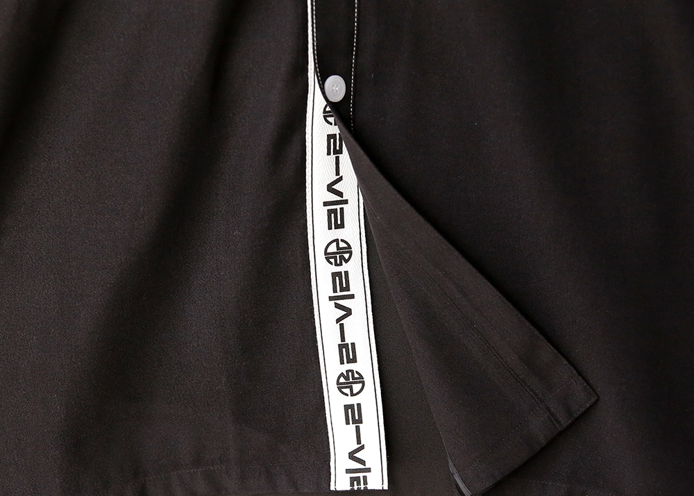 coat detail image-S4L3