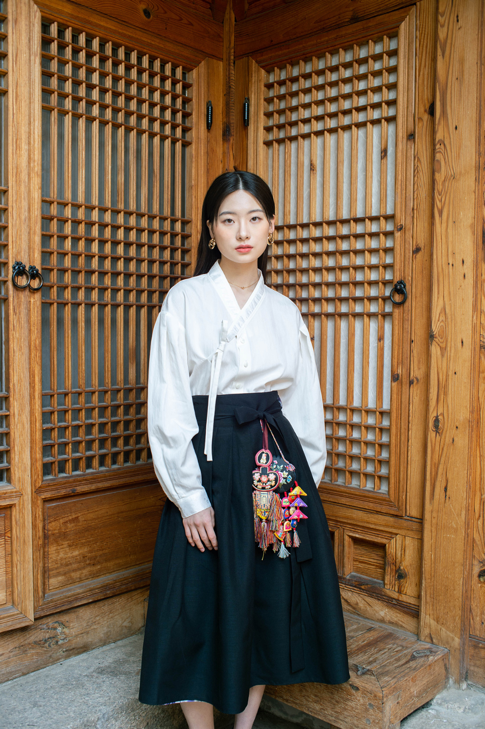 long skirt model image-S22L8