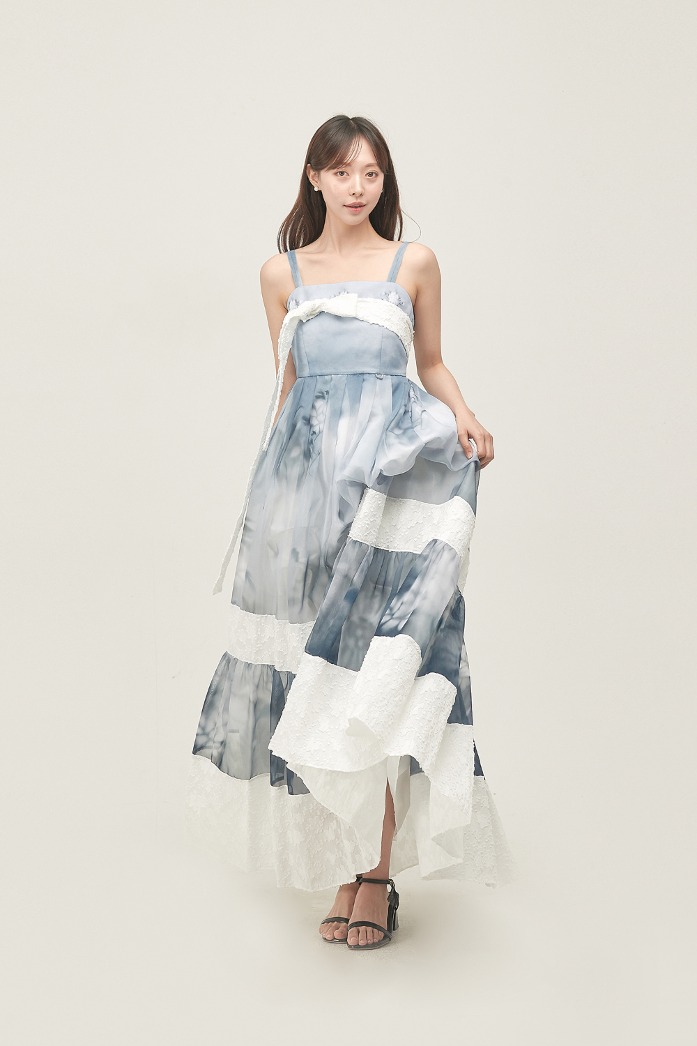 long dress model image-S45L5