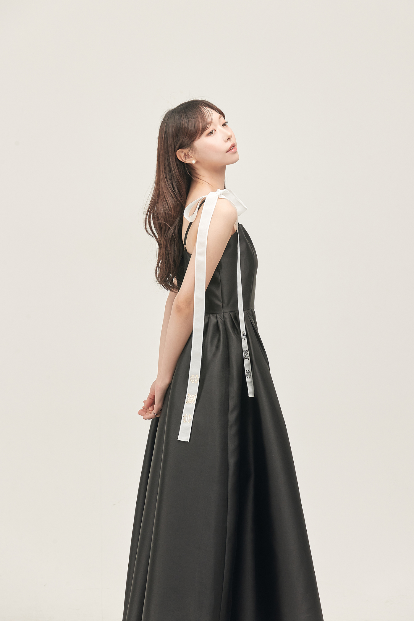 dress model image-S37L17