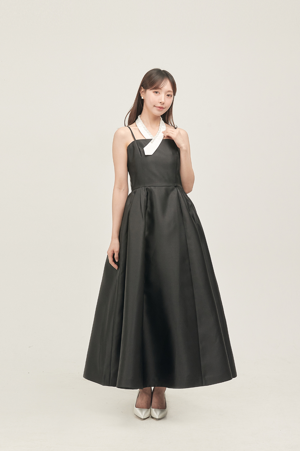 long dress model image-S59L1