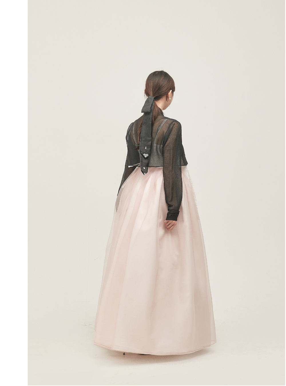 long dress model image-S71L4