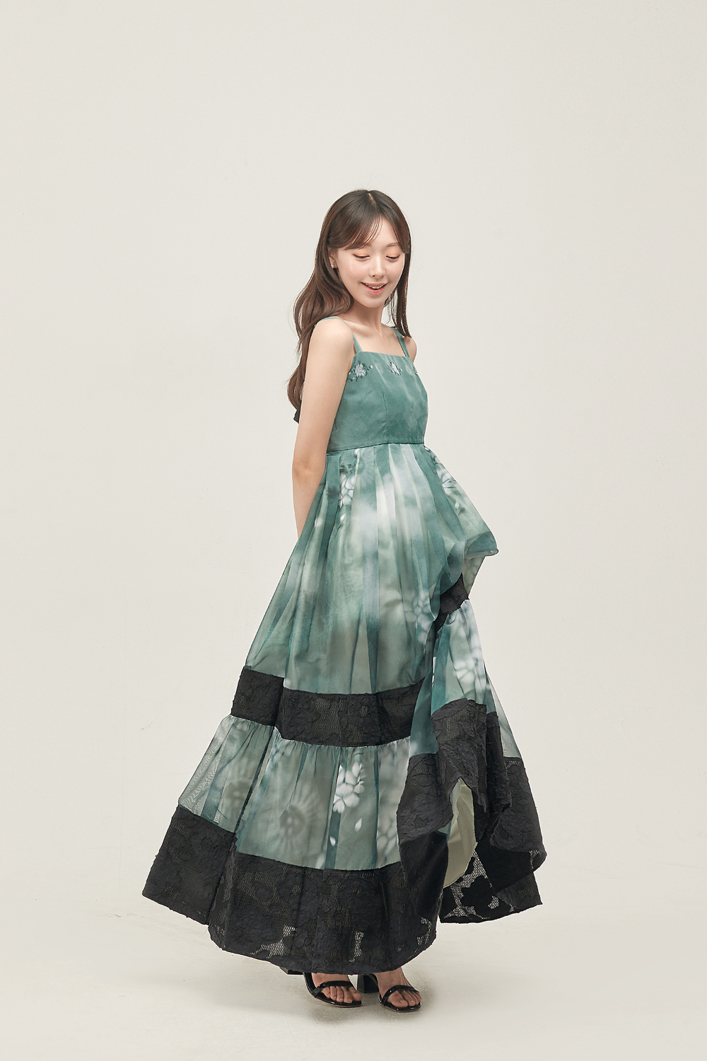 dress model image-S42L13