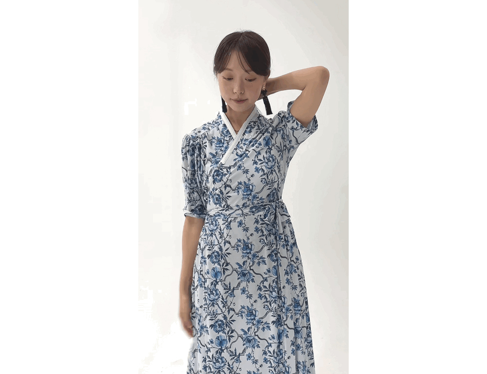 long dress model image-S97L2