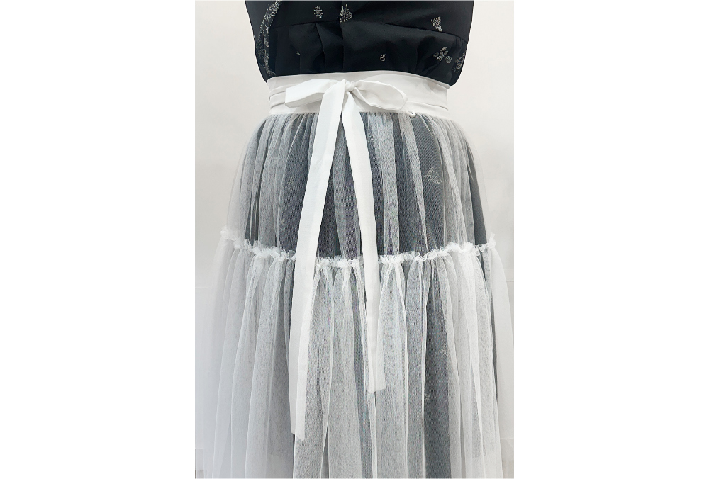 long skirt detail image-S73L4