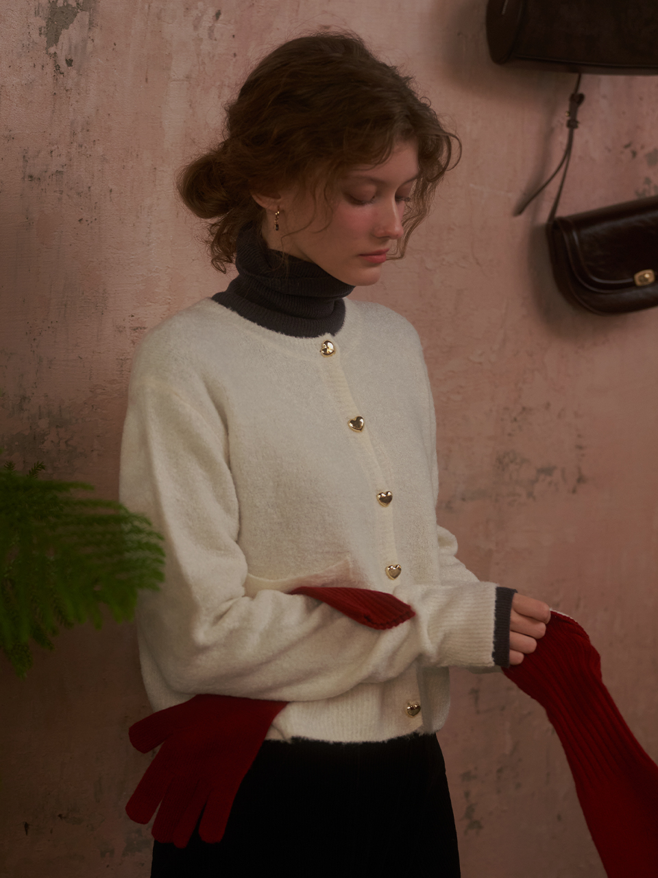 ALINA woolen heart button knit cardigan_ivory