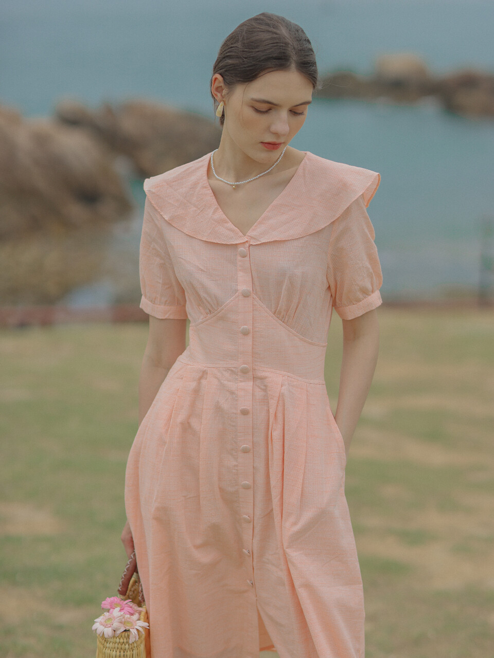 [예린, 정지소 착용] MARI shawl collar dress_pink
