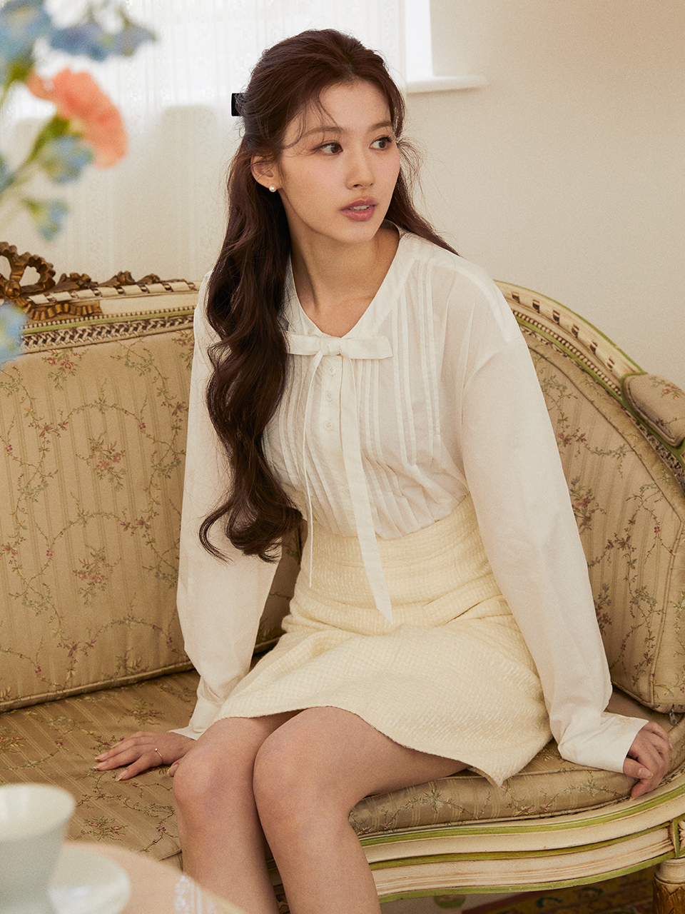 [사나 착용] ELIANA pintuck ribbon shirt_white