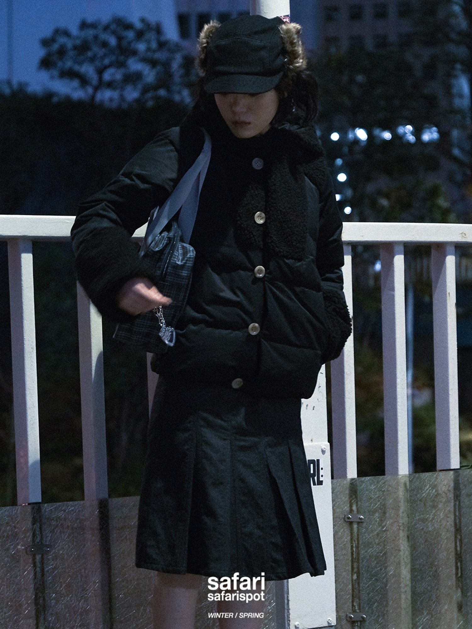 칼하트 리플렉티브 킥플립백팩 더엑스샵