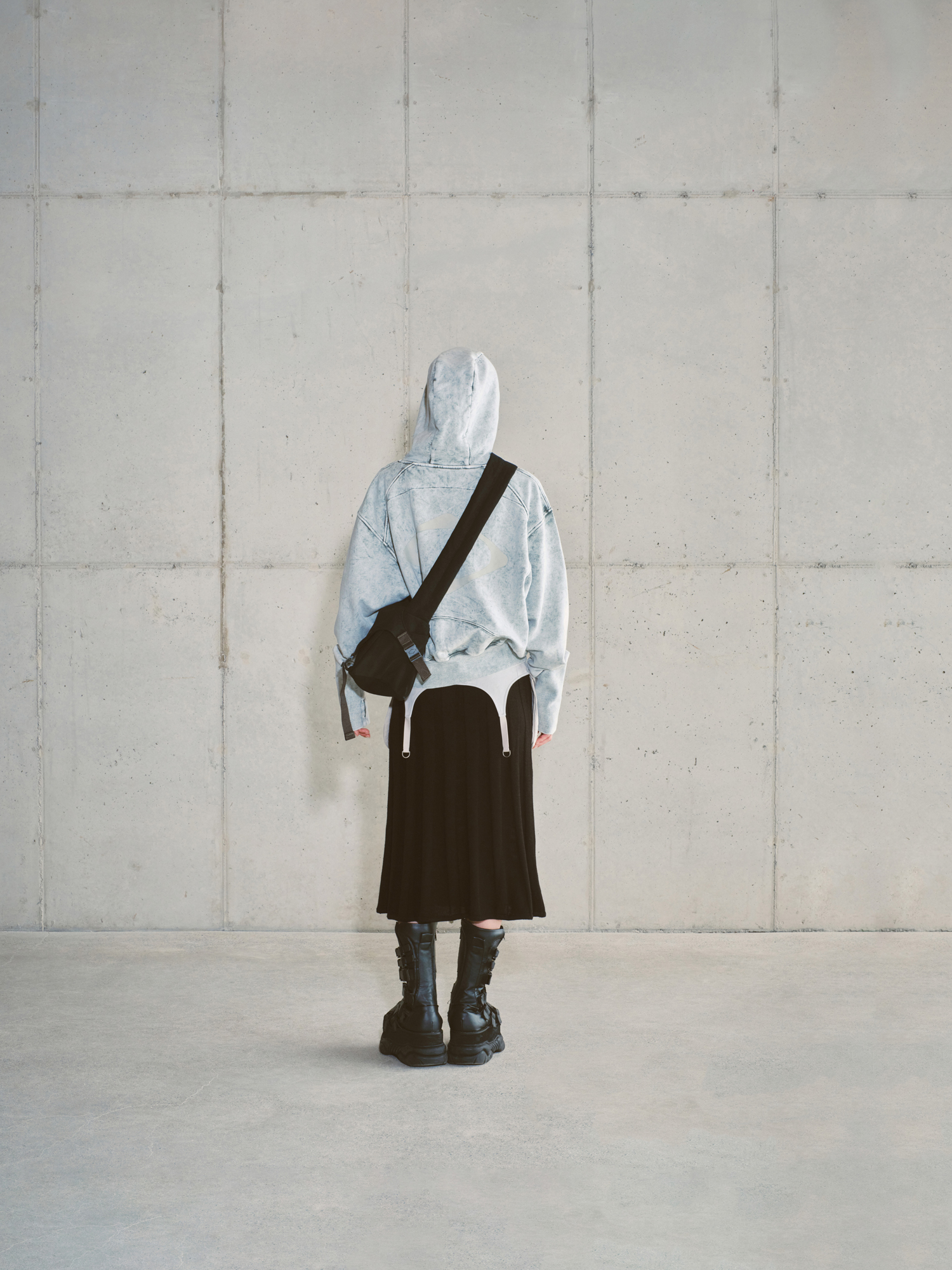 [MISCHIEF] BIG POCKET HOODIE ☆送料込☆ 한섬 EQL
