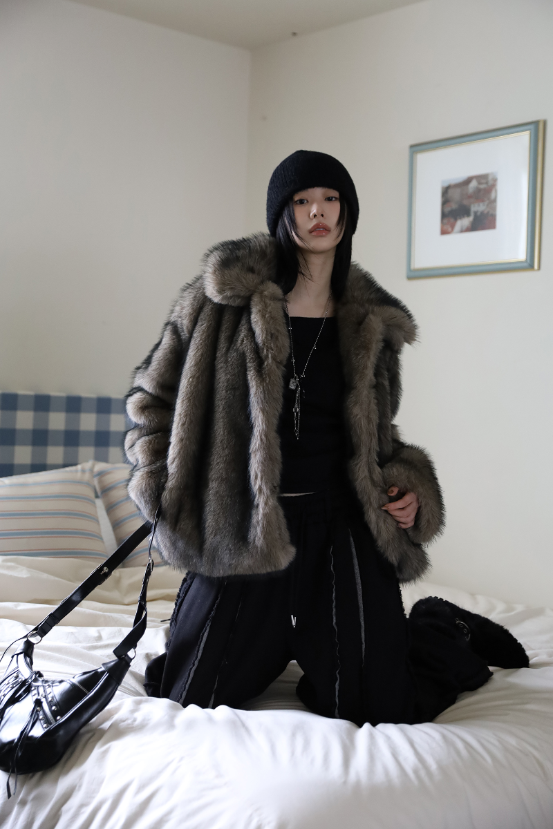 [MD PICK] 베를린 오버 퍼 자켓 - 컬러인아이디 - 유니크 트렌디 쇼핑몰