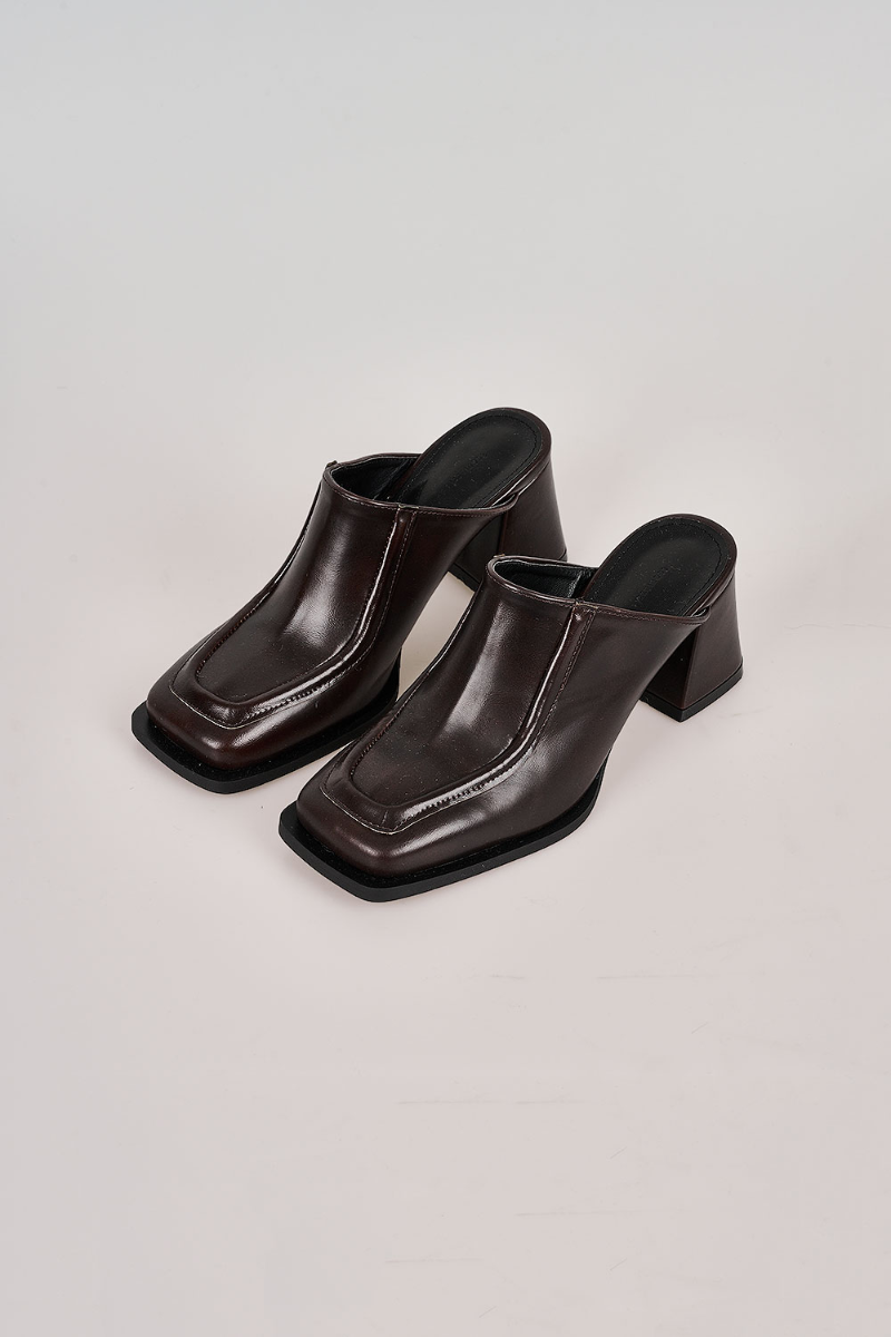 square platform mule (2c)