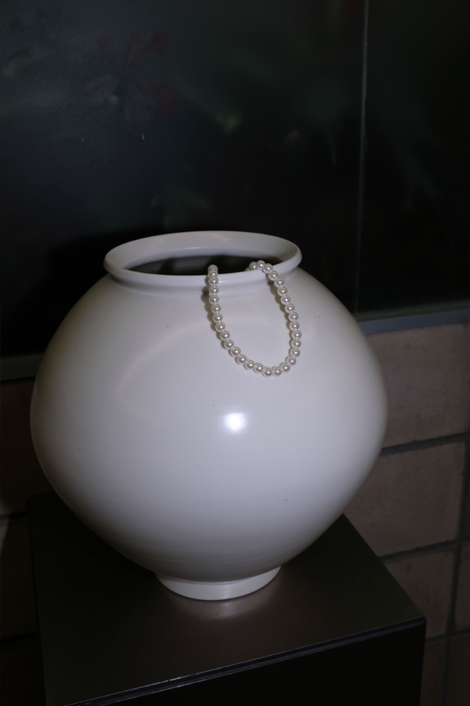 basic pearl necklace