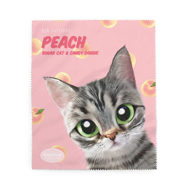 Momo the American shorthair cat’s Peach New Patterns Cleaner