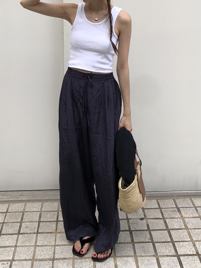 wrinkled.summer trousers with elasticated waist band