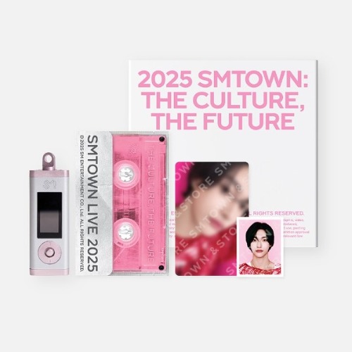 SM TOWN LIVE2025 ※MP3 PLAYERのみ※ステッカー2枚付き SM TOWN LIVE2025 ※MP3 PLAYERのみ※ステッカー2枚付き - メルカリ