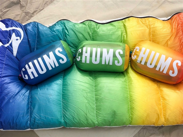 CHUMS X NANGA Over The Rainbow 寝袋 NANGAとCHUMSがコラボレーション！ キャンプではスリーピング