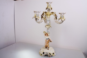 A&amp;E 뮬러 피겨린 촛대 A &amp; E Muller Figurine Candelabra circa 1890 - 1927