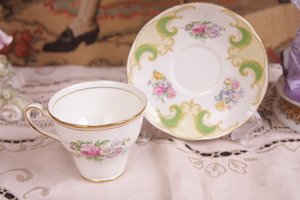 Salisbury 영국 본 차이나 컵&amp;소서 Salisbury England Bone China Cup &amp; Saucer circa 1960