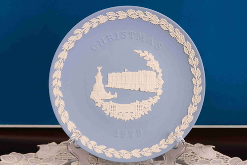 웨지우드 제스퍼웨어 크리스마스 플레이트 --50% 세일 Wedgwood Jasperware Christmas Plate 1979