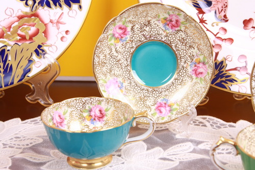 파라곤 골드 레이스 데미타스 (에쏘) 컵&amp;소서 Paragon Gold Lace Demitasse Cup &amp; Saucer circa 1939-1949