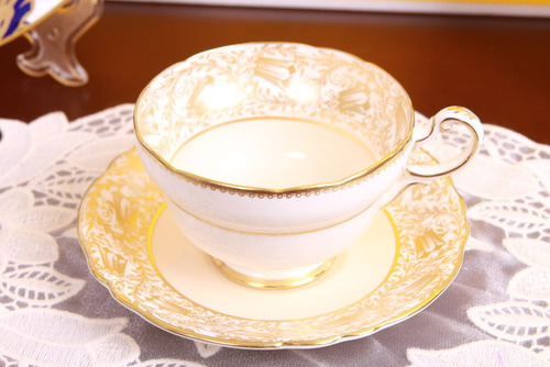 파라곤 골드 프로럴 컵&amp;소서 Paragon Gold Floral Cup &amp; Saucer circa 1936-1953