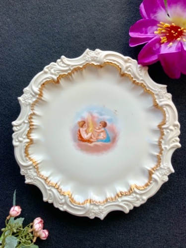 Tressemanes &amp; Vogt 리모지 천사 기념품 플레이트 Tressemanes &amp; Vogt Limoges Cherub Souvenir Plate circa 1900