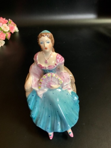 코폴트&quot;Barbara&quot; 피겨린 Coalport &quot;Barbara&quot; Figurine circa 1960