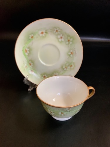 핸드페인트 컵&amp;소서 Hand Painted Cup &amp; Saucer dated 1980