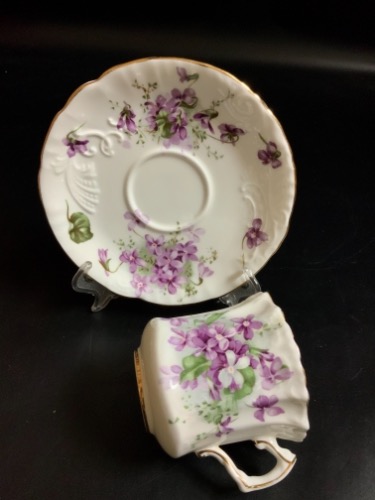 헴머슬리 &quot;빅토리언 바일렛&quot; 컵&amp;소서 &quot;Victorian Violets&quot; Cup &amp; Saucer circa 1960