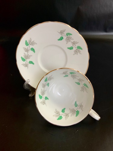 크라운 스테포셔 컵&amp;소서 Crown Staffordshire Cup &amp; Saucer circa 1960