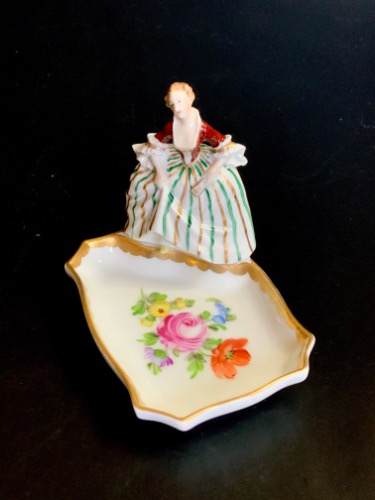 Dresden (Carl Thieme) Figural Hand Painted Mint Tray circa 1900