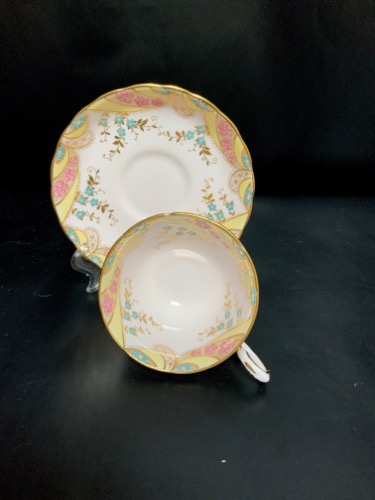 터스켄 에나멜 컵&amp;소서 Tuscan Enameled Cup &amp; Saucer circa 1930