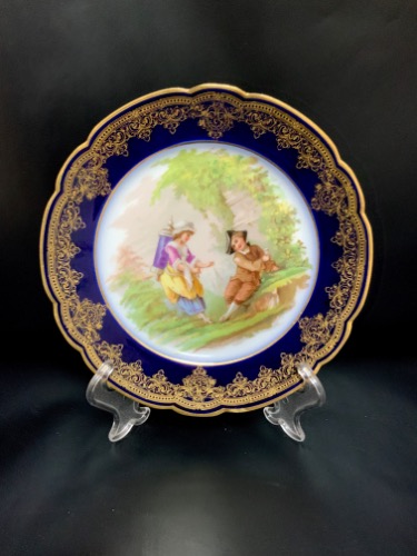 하빌랜드 핸드페인트 트랜스퍼 안 코발 블루 명화 플레이트&quot;&quot; 리페어&quot;&quot;Haviland Painted Transfer on Cobalt &amp; Parcel Gilt Rim 21 cm Plate circa 1876 - small rim chip