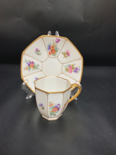 Guerin 리모지 핸드페인트 데미타스 (에쏘잔) 컵&amp;소서 Guerin LIMOGES Hand Painted Demitasse Cup &amp; Saucer circa 1900