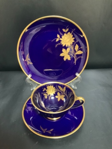 Echt 코발트 바바리언 &quot;Pattern 185&quot; 트리오 Echt Cobalt Bavarian &quot;Pattern 185&quot; Trio circa 1960