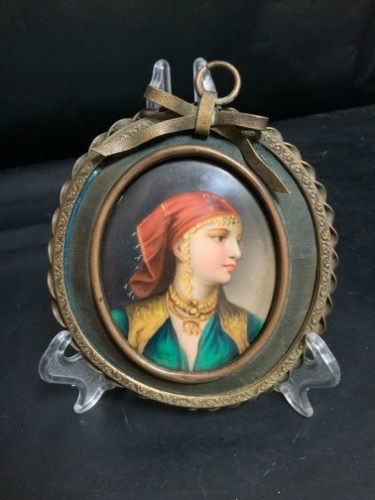 19세기 핸드페인트 미니어쳐 도자기 초상화 19th C. Miniature Portrait Painted on Porcelain circa 1870