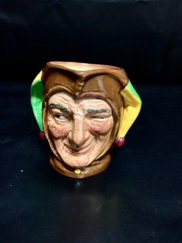 로얄 돌턴 &quot;Jester&quot; 머그  Royal Doulton &quot;Jester&quot; Mug circa 1936-1960