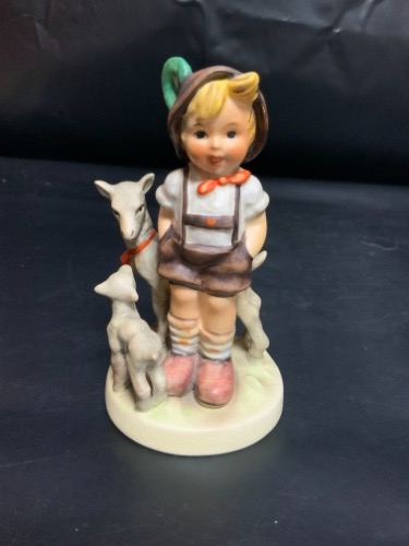 헴멜 &quot;Little Goat Herder&quot; 피겨린 Hummel &quot;Little Goat Herder&quot; Figurine 1972-1979