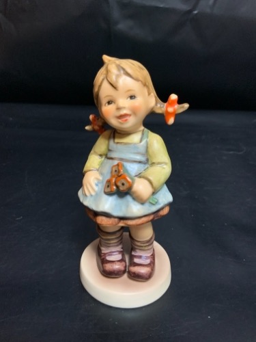 헴멜 &quot;Flower Girl&quot; 피겨린 Hummel Exclusive Edition &quot;Flower Girl&quot; Figurine 1989