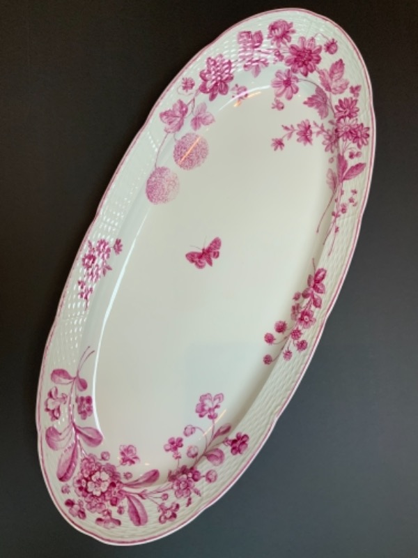 18세기 KPM 핸드페인트 레스베리 바스켓 위브 X 라지 깊은 피쉬 플레터 1763~1780 18th C. KPM Hand Painted Rasberry Basket Weave Extra Large Fish Platter circa 1763 - 1780