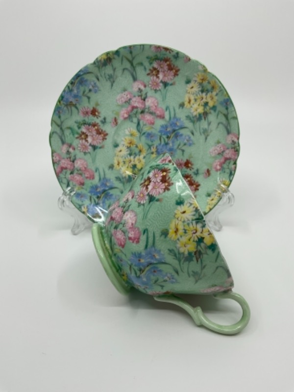 쉘리 “멜로디” 친즈 페턴 “헨리” 쉐입 컵&amp;소서 Shelley &quot;Melody&quot; Chintz Pattern Henley Shape Cup &amp; Saucer circa 1930