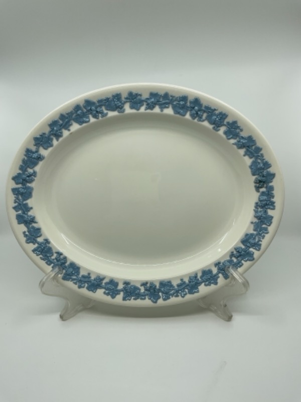 웨지우드 라벤더 안 아이보리 퀸즈웨어 라지 플레터 Wedgwood Lavender on Ivory Queensware Large Platter circa 1964