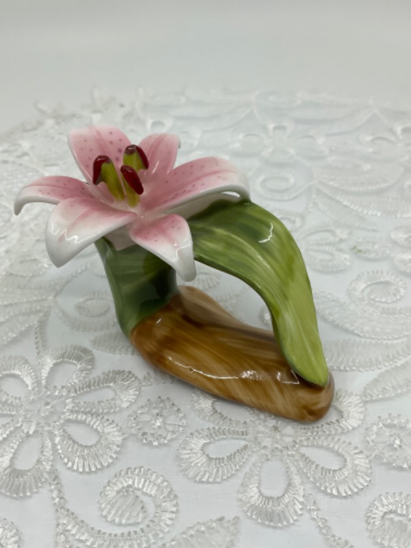 피아 프로럴 냅킨 / 링 홀더 Pia Floral Napkin Ring / Holder circa 1986