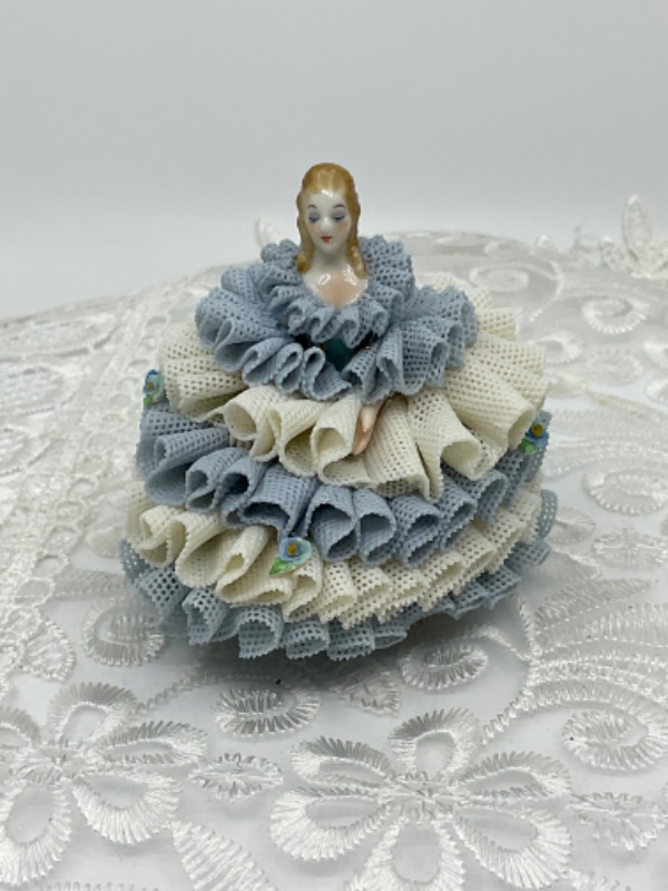 MZ 아이리쉬 드레스덴 레이스 피겨린 MZ Irish Dresden Lace Figurine circa1950